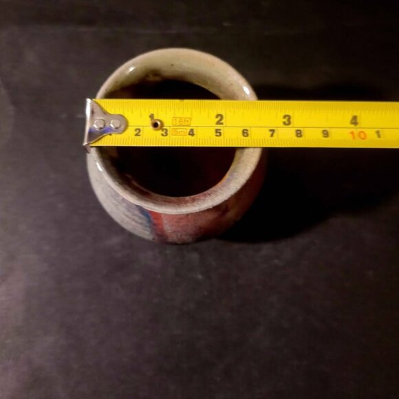 Studio Art Pottery Signed By Artist. It's A Unique, Handmade "Tie-Dye Vase - Picture 8 of 8